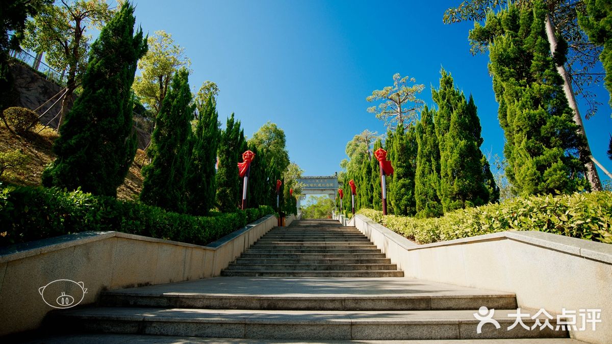 八一南昌起义军三河坝战役烈士陵园图片