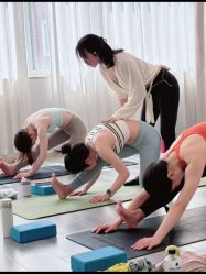 -亚太瑜伽普拉提学院