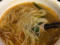 -水平有限螺蛳粉(宏达大厦店)