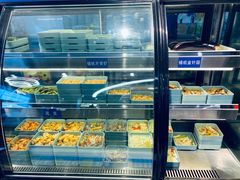 面包甜点陈列柜-蚝英雄鲜蚝自助专门店(长楹天街直营店)