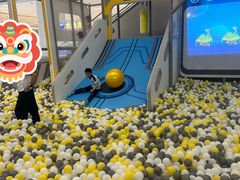 -中航城君尚购物中心