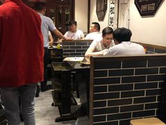大堂-宽板凳老灶火锅(簋街店)
