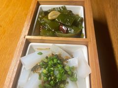 开胃小菜-渝半城经典川粤菜(重庆天地店)
