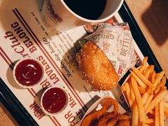 -The Habit Burger Grill 哈比特汉堡(复兴soho店)