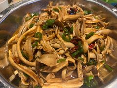 -彭耕记猪油炒小菜(吉联mall店)