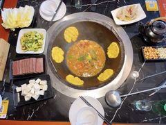 -六州府地锅鸡·农家菜·龙虾(未来科技城店)