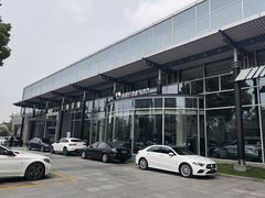 -上海星瀚奔驰4S店(红柳路店)