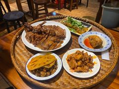 -爆炸头阿姨小四川正宗川味小吃(无任何分店)