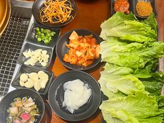 -肉甲韩国木炭烤肉(新壹街1店)