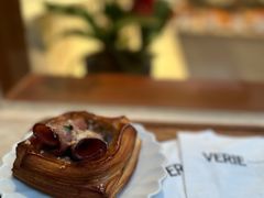 -VERIE BAKEHOUSE
