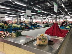 大堂-万家邻里彩香菜市场