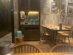 -爱碗亭·鲜炒湖南菜(壹城中心店)