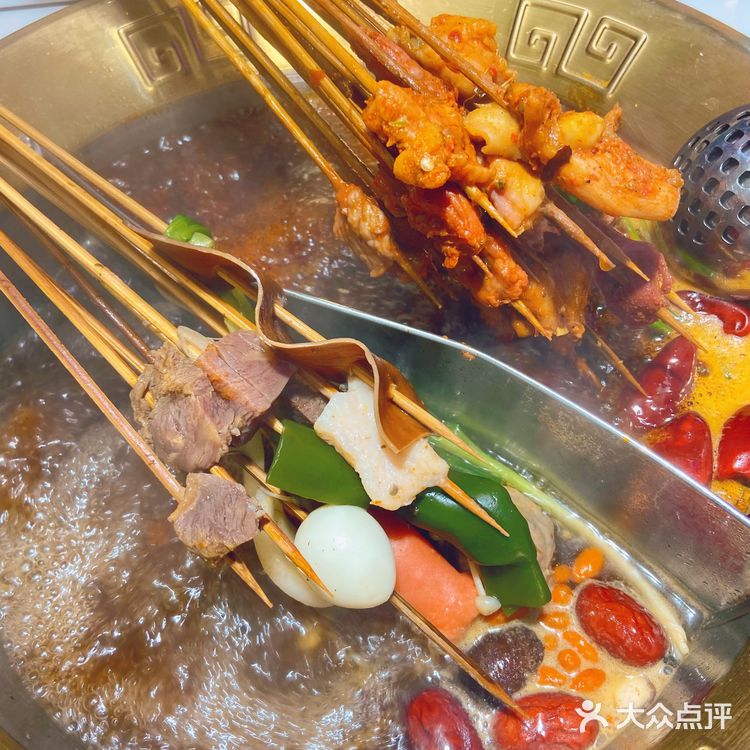 上海|串谱·鸡脚筋串串火锅|现串的串串才好吃