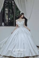 -Lady  Jane高端婚纱礼服馆