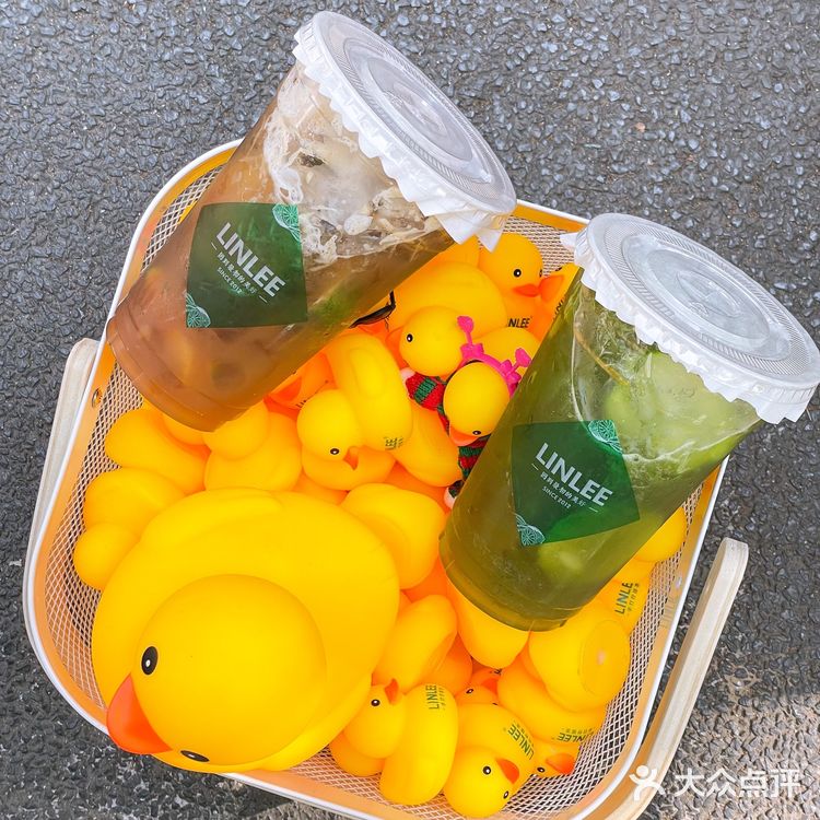 南京首家"喝柠檬茶送小黄鸭"🐥巨巨巨可爱