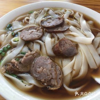 去武夷山，发现遍地都是越南粉店铺