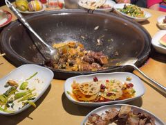 -万里闯关东铁锅炖菜馆(高新旗舰店)