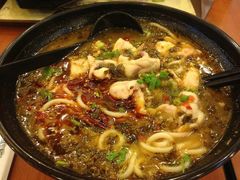-蒙自源米线大王(东站店)