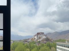 -平措康桑·和牛自助观景餐厅(布达拉宫店)