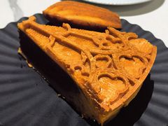 -潮一不贰·法式甜品·生日蛋糕·西式简餐(外滩店)