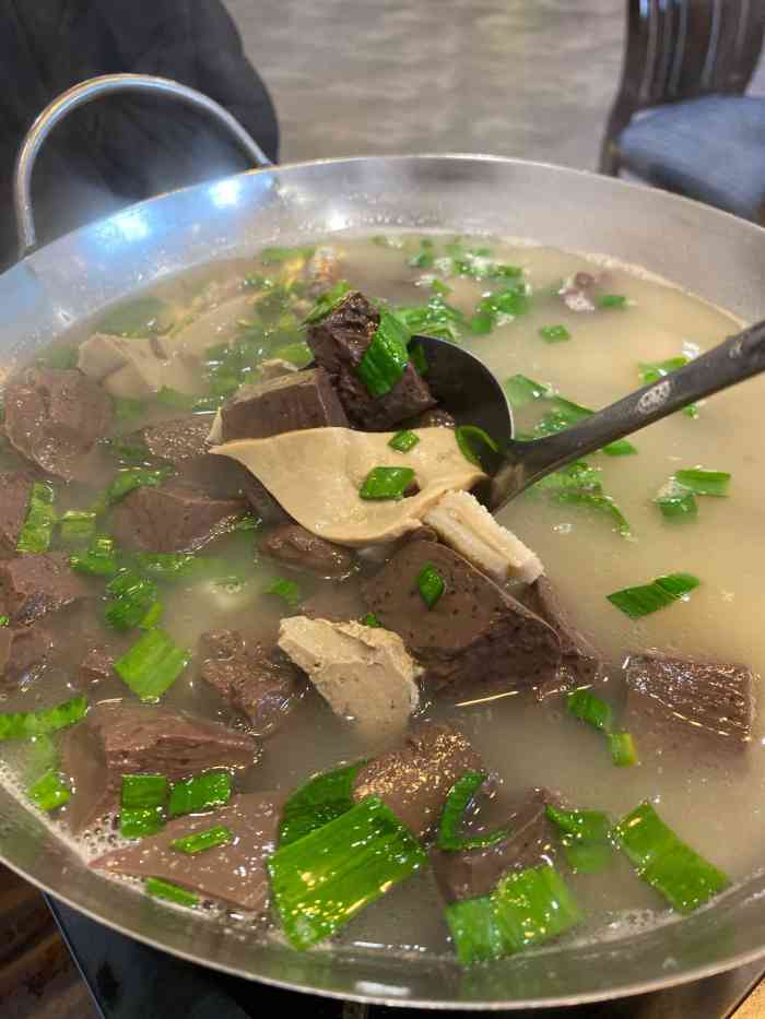 李记羊肉馆(庄行店)-"怕人多特地挑工作日中午带外地亲戚过来,停.