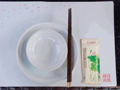 -荷风细雨·中国茶宴(碧云店)