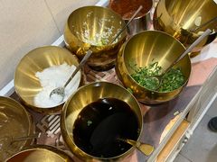 -青瓦餐厅·生鱼片·韩园烤肉(西塔店)