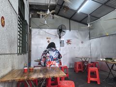 -海口滨海新村143号海南老字号炒菜店