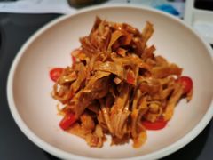 笋衣手撕鸡-小大董·烤鸭(观景餐厅·南京西路店)