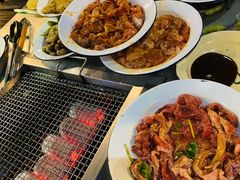 -马路牙子地桌烤肉(工体店)