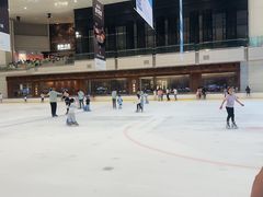 -冰纷万象滑冰场(深圳万象城店)