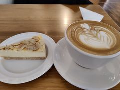 榛果咖啡拿铁-Cafe Villa