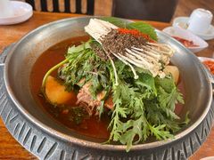 -喇喇排骨火锅·传统韩式脊骨汤(望京西园总店)