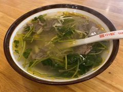 牛肉粉丝汤-小姜锅贴(凤凰街店)