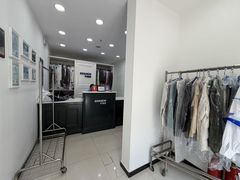 -布瑞琳洗衣(西堤红山店)