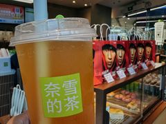 -万达广场(临港店)