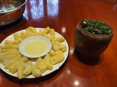 -郑件洋芋饭庄