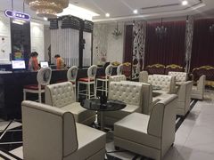 -皇马纯KTV·量贩·聚会(民治店)