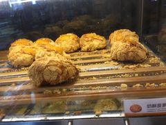 -85度C(生甜甜圈研究工坊·上海平凉店)