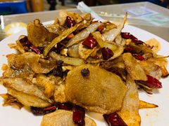 干烧土豆牛肉-老街坊餐吧