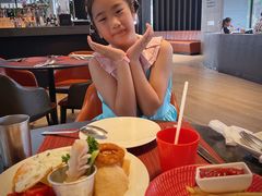 -WOLFGANG PUCK KITCHEN & BAR(迪士尼小镇店)
