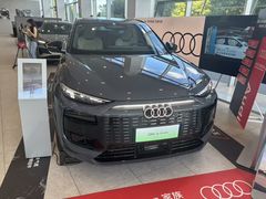 -上海永达奥诚奥迪4S店(申江路店)