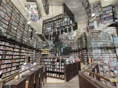 -钟书阁(群光广场店)