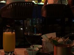 -OZONE 顶楼酒吧(香港丽思卡尔顿酒店)