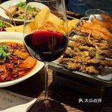 周末聚会首选！超惬意酒馆还能看球赛！