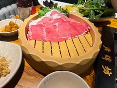-老牌坊云南鱼豆花火锅(爱建店)