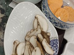 -楼外楼大刀肉传统火锅居(幸福街店)