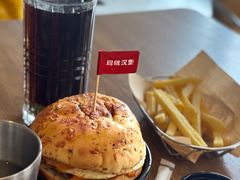 -必胜客(航洋国际店)