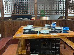 大堂-三里屯土灶炖公鸡地锅鸡(江东店)