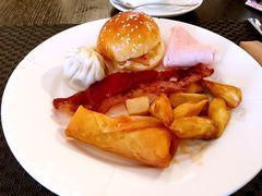 -乐咖啡西餐厅(太湖皇冠假日酒店)